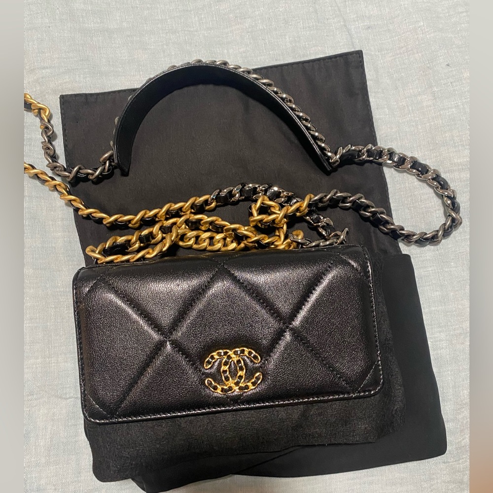 RARE CHANEL Black Lambskin Chanel 19 Wallet On Chain WOC Bag.